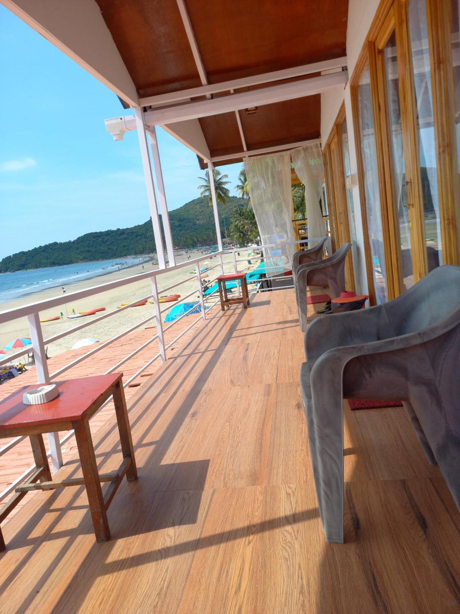 Royal Castle Resort Palolem, Canacona Exteriör bild